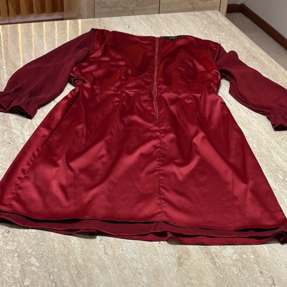 NWOT-Alex Marie Deep Red Long Sleeve Dress - Picture 13 of 13